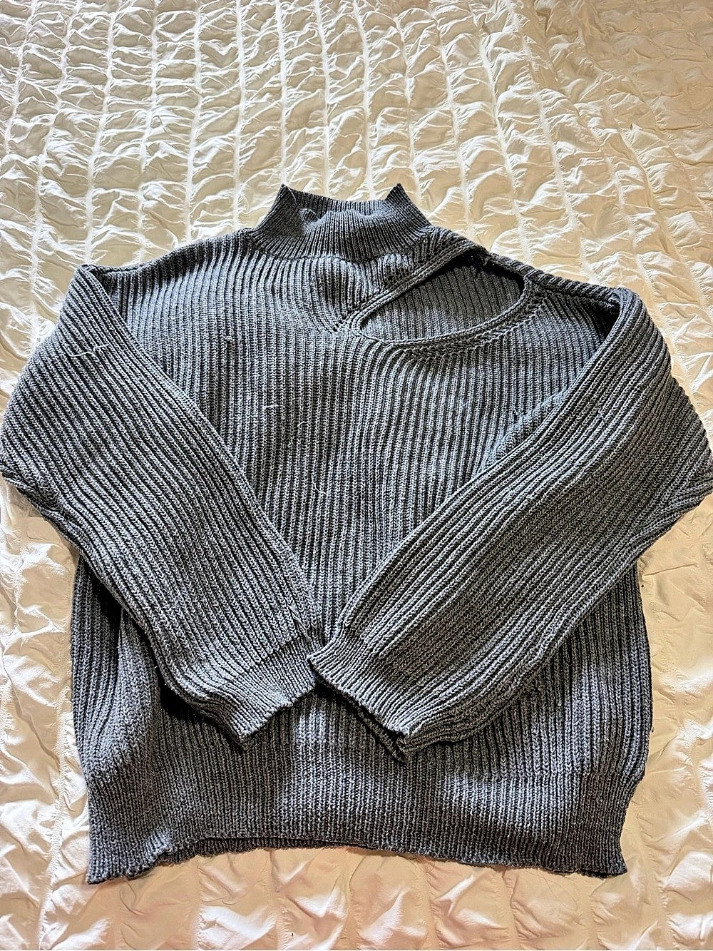 ASTR The Label Gray Ribbed Sweater Size Medium Like New